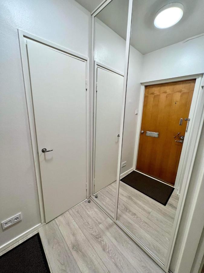 Charming Central Apartment Helsinki Helsínquia Exterior foto